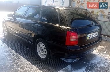 Універсал Audi A4 1998 в Рівному
