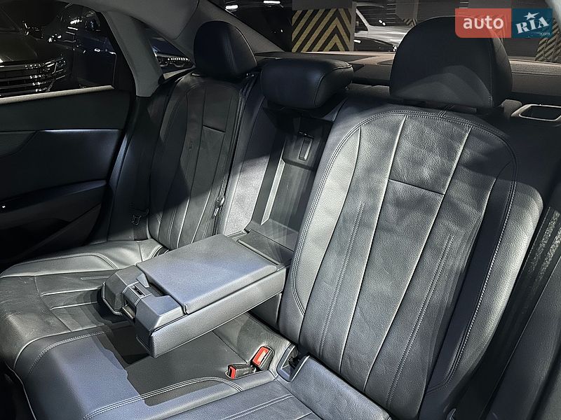 Седан Audi A4 2016 в Одесі