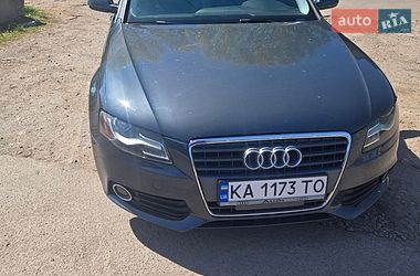 Седан Audi A4 2010 в Киеве
