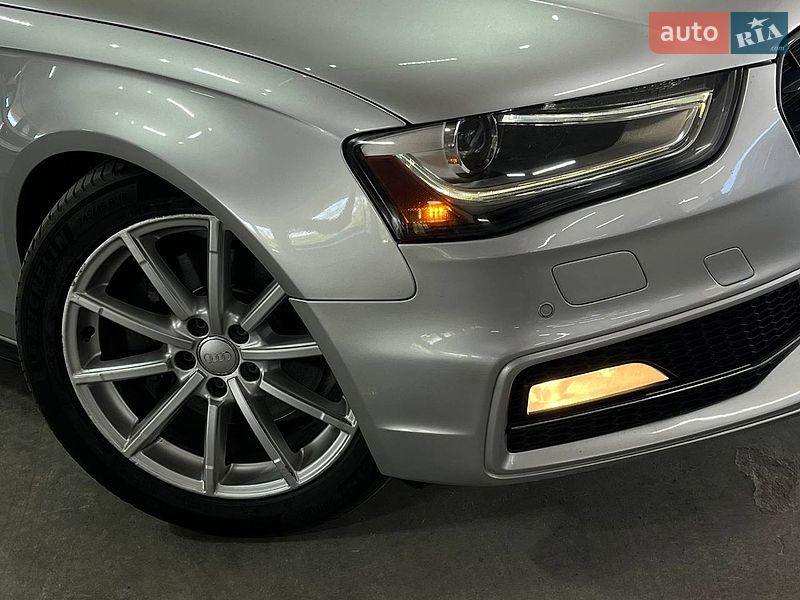 Седан Audi A4 2013 в Одесі