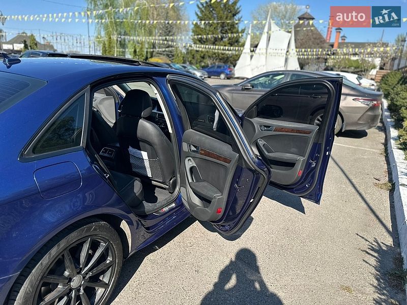 Седан Audi A4 2015 в Киеве