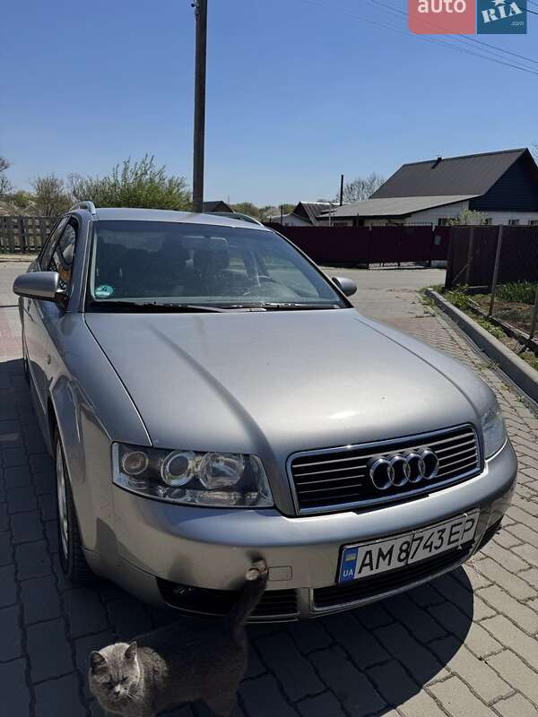 Универсал Audi A4 2003 в Малине