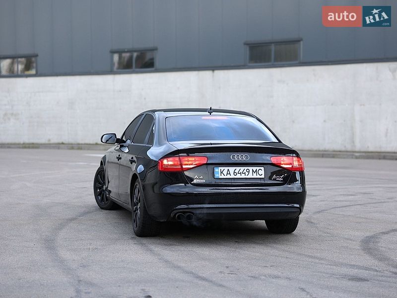 Седан Audi A4 2014 в Києві