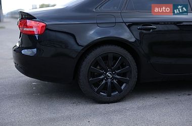 Седан Audi A4 2014 в Києві