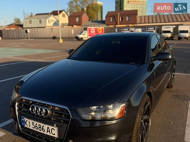 Седан Audi A4 2013 в Киеве