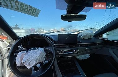 Седан Audi A4 2022 в Львове