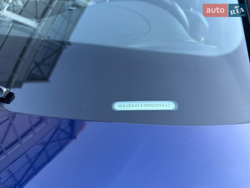Седан Audi A4 2020 в Киеве