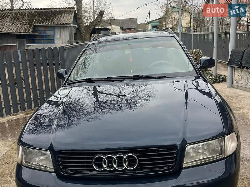 Универсал Audi A4 1996 в Подгайцах