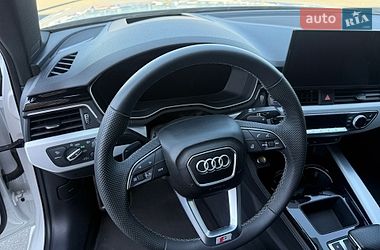 Седан Audi A4 2022 в Киеве