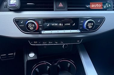 Седан Audi A4 2022 в Киеве