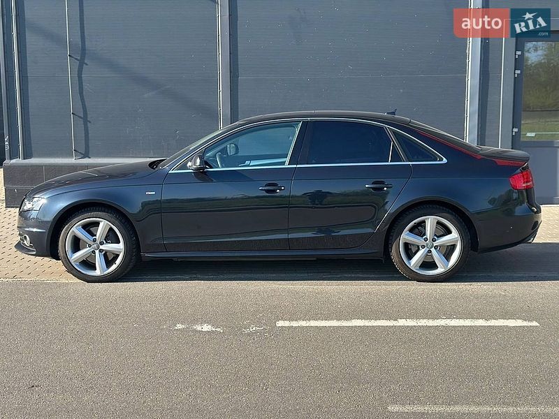 Седан Audi A4 2011 в Києві