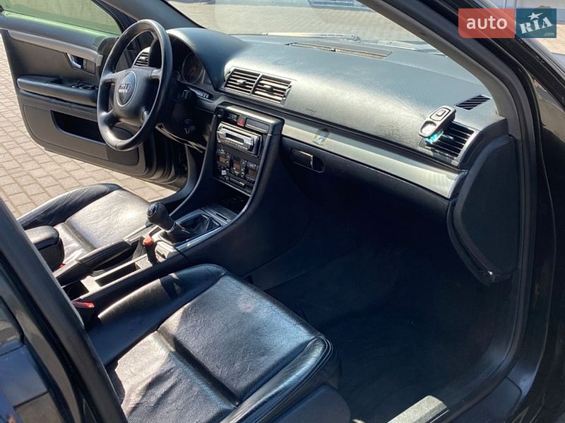 Седан Audi A4 2002 в Черновцах