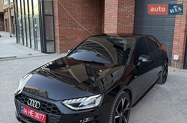 Седан Audi A4 2021 в Житомирі
