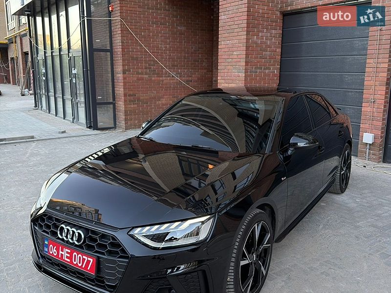 Седан Audi A4 2021 в Житомирі
