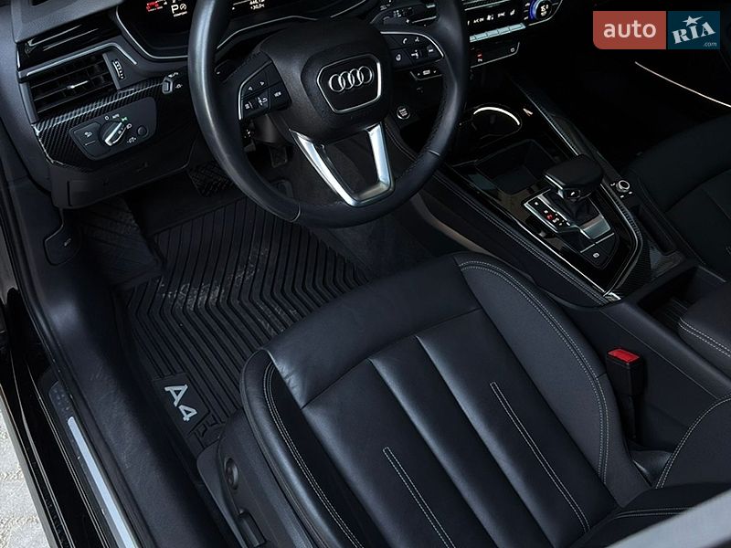 Седан Audi A4 2021 в Житомирі