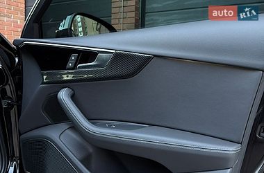 Седан Audi A4 2021 в Житомирі