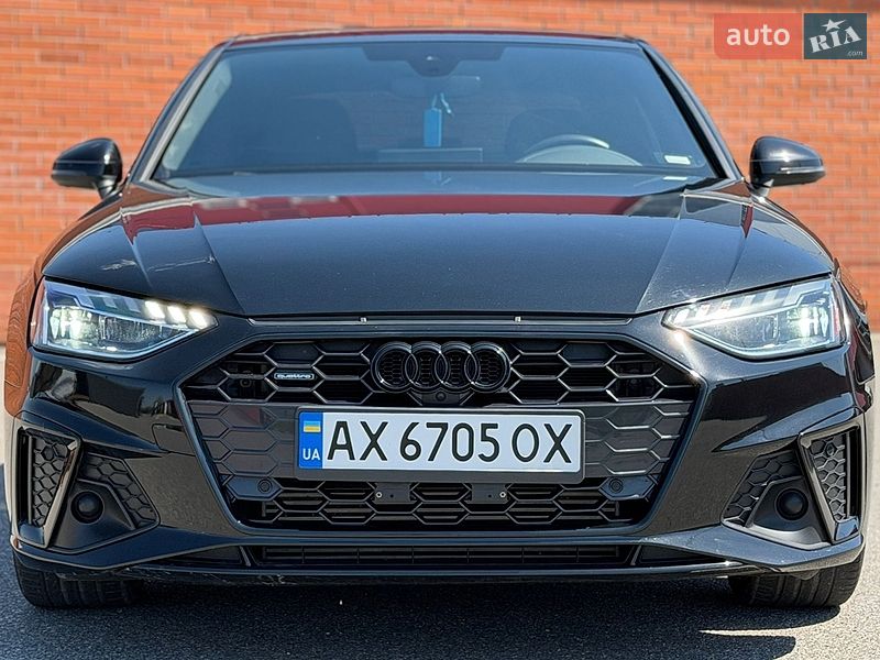 Седан Audi A4 2023 в Києві