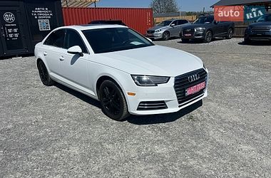 Седан Audi A4 2017 в Здолбунове