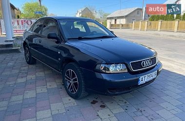 Седан Audi A4 1996 в Ивано-Франковске