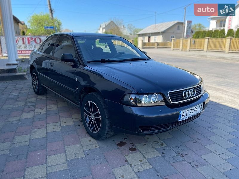 Седан Audi A4 1996 в Ивано-Франковске