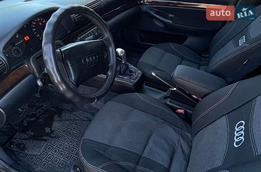 Седан Audi A4 1996 в Ивано-Франковске