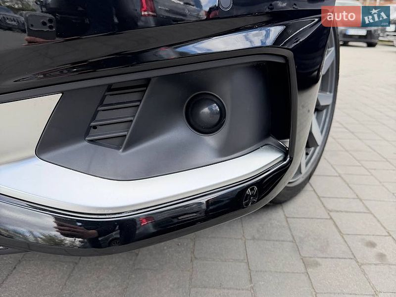 Седан Audi A4 2020 в Львові