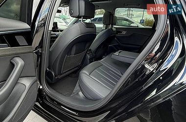 Седан Audi A4 2020 в Львові