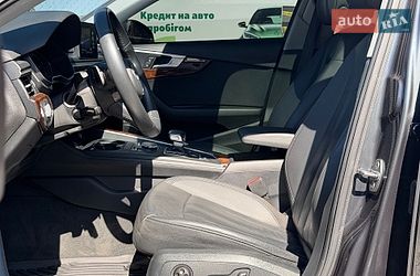 Седан Audi A4 2018 в Виннице