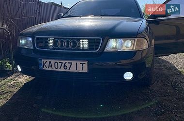 Седан Audi A4 1998 в Нежине