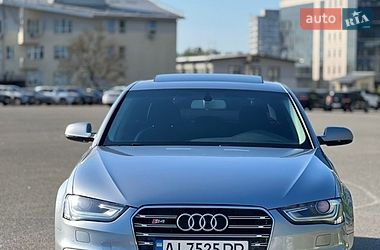 Седан Audi A4 2014 в Киеве