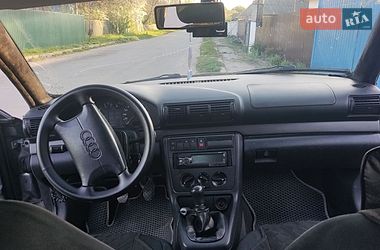 Седан Audi A4 1997 в Новой Басане