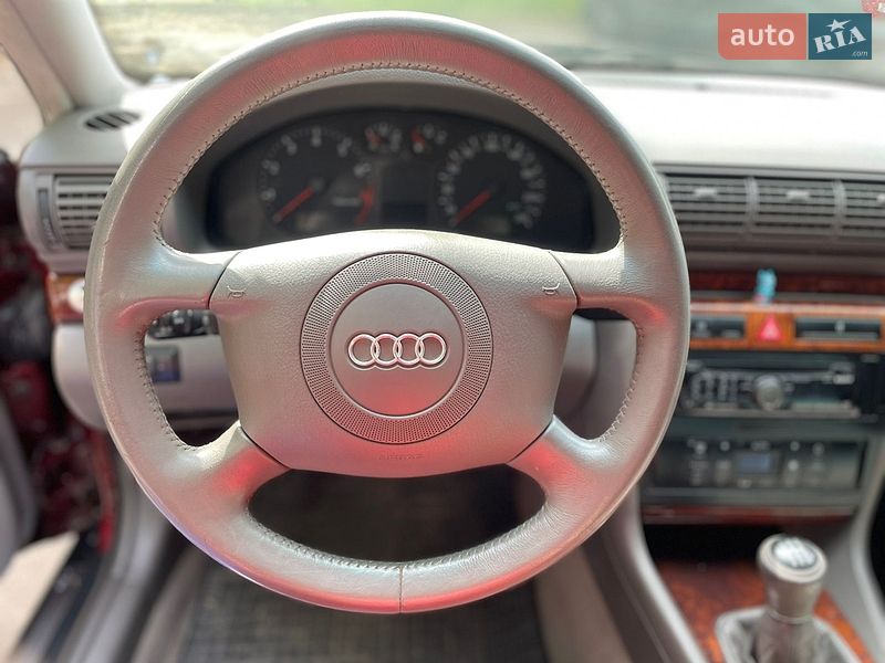 Универсал Audi A4 2000 в Виннице