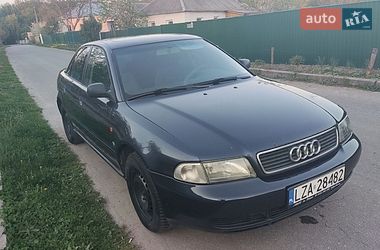 Седан Audi A4 1996 в Новой Басане