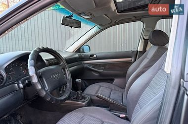 Седан Audi A4 1995 в Чернигове