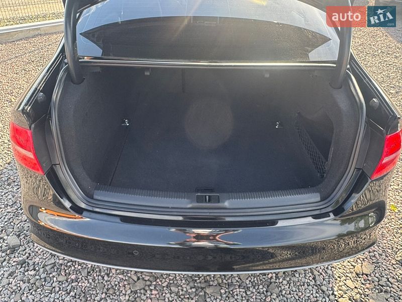 Седан Audi A4 2016 в Луцьку