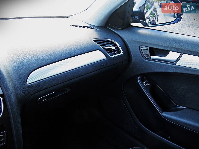 Седан Audi A4 2013 в Черкасах