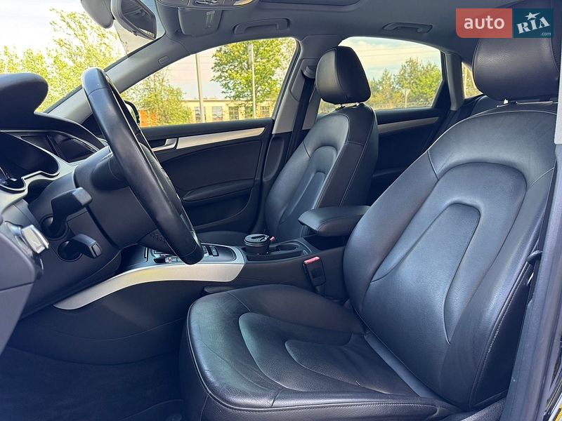 Седан Audi A4 2015 в Луцке