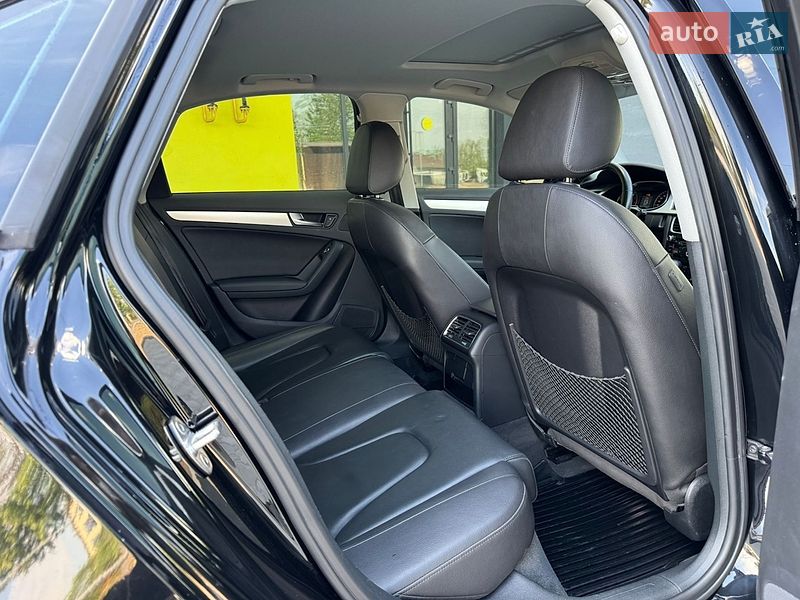 Седан Audi A4 2015 в Луцке