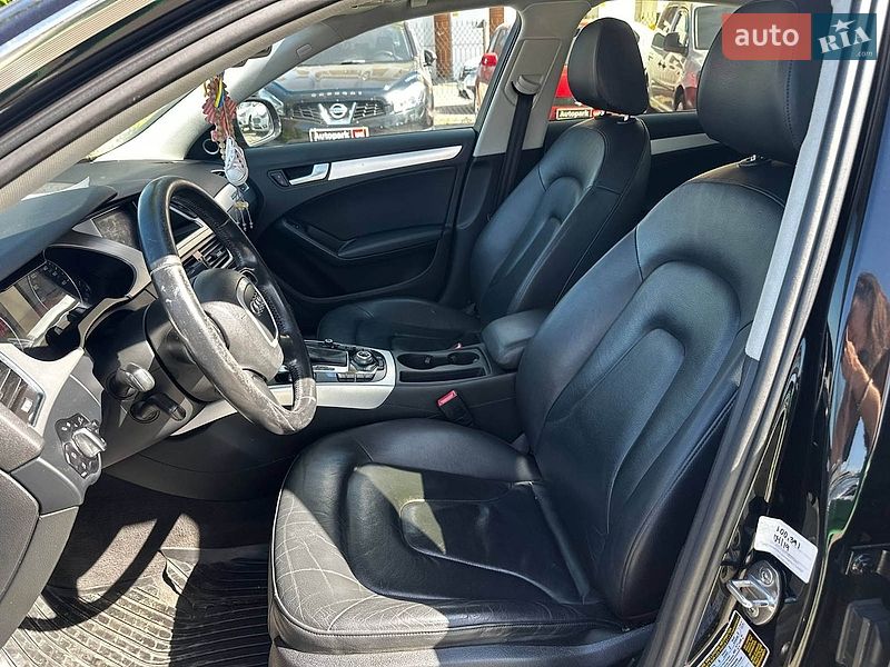Седан Audi A4 2011 в Одессе