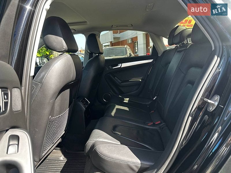 Седан Audi A4 2011 в Одессе