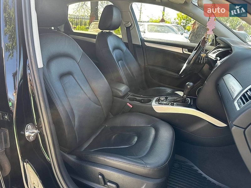 Седан Audi A4 2011 в Одессе