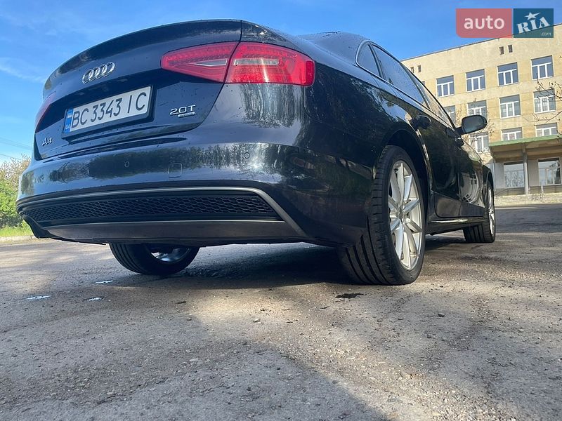 Седан Audi A4 2013 в Дрогобыче