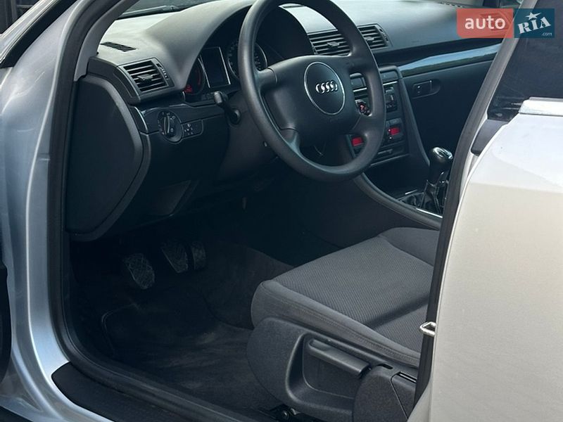 Универсал Audi A4 2003 в Сарнах