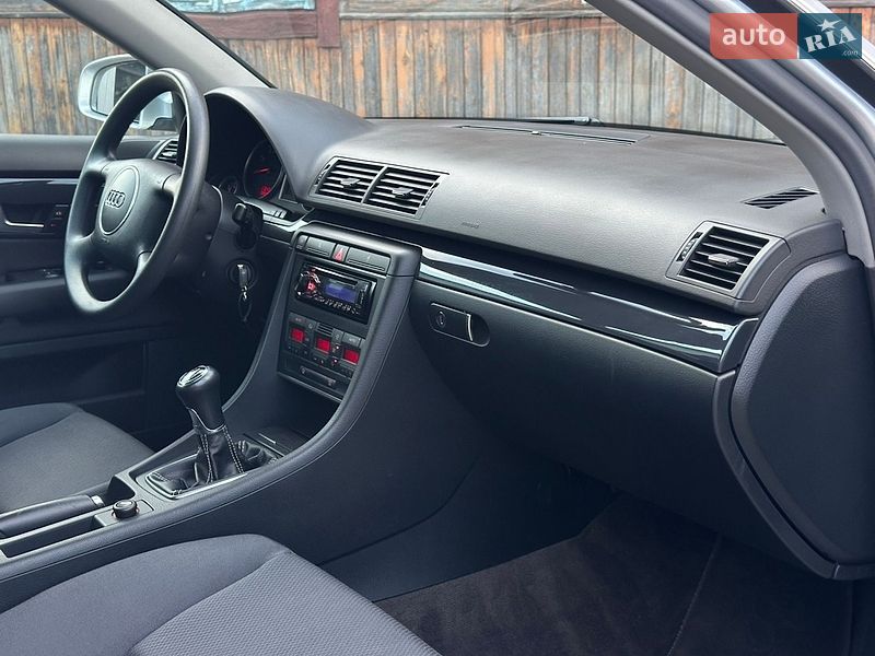 Универсал Audi A4 2003 в Сарнах