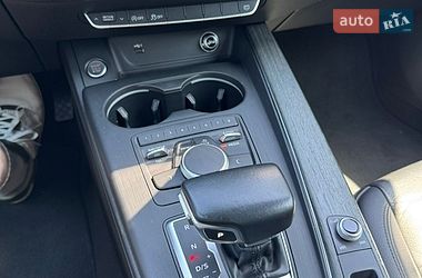 Седан Audi A4 2017 в Киеве