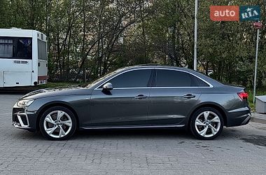 Седан Audi A4 2020 в Львове