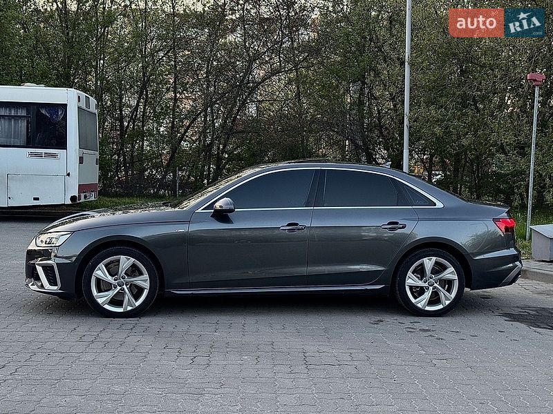 Седан Audi A4 2020 в Львове