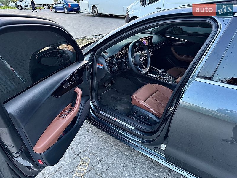 Седан Audi A4 2020 в Львове