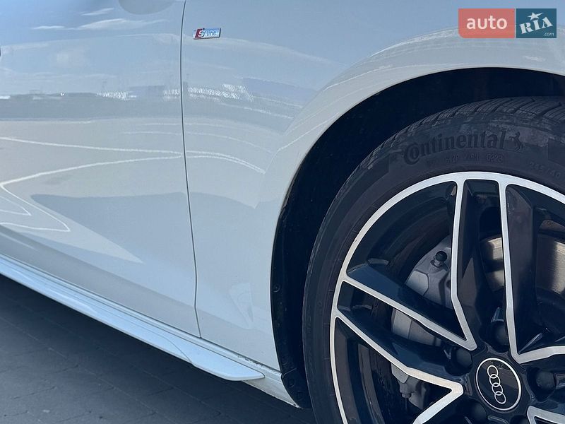 Седан Audi A4 2023 в Сумах