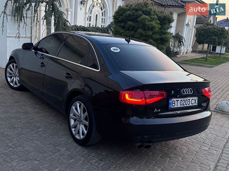 Седан Audi A4 2013 в Одессе